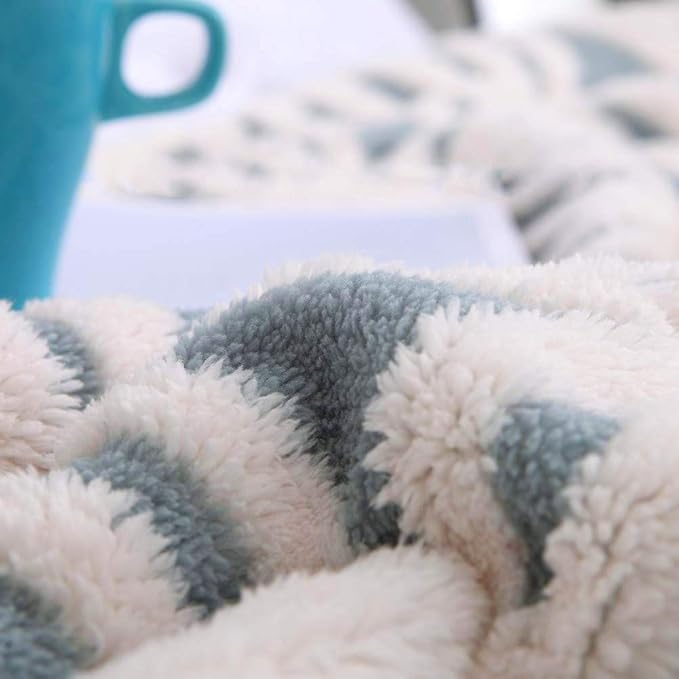 LOMAO Sherpa Fleece Blanket for Mom Cozy Soft Throw Blanket for Women Men - Image 3
