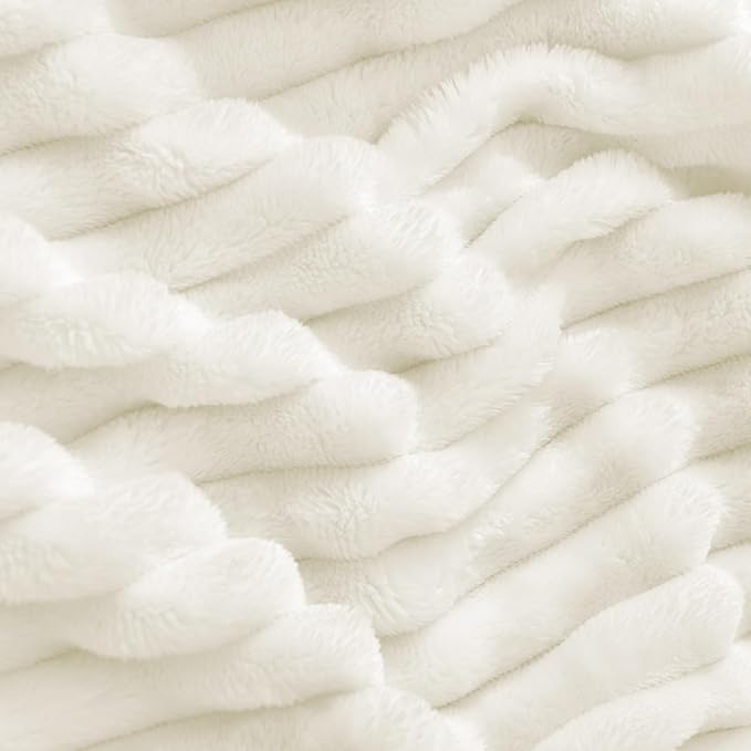 BEDELITE Fleece Blanket King Size – 3D Ribbed Jacquard Soft and Warm Decorative - Image 3