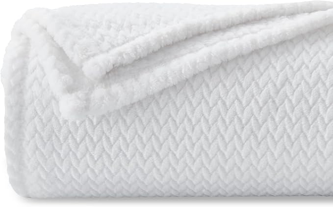 NEWCOSPLAY Super Soft King Blanket White Premium Silky Flannel Fleece Leaves by NEWCOSPLAY