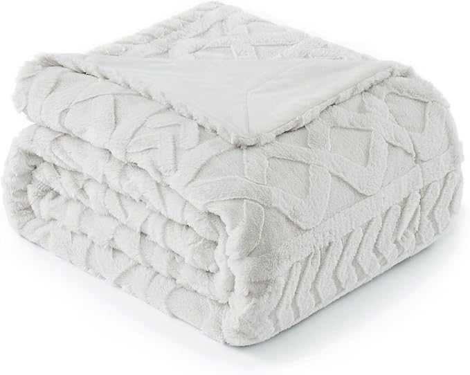 Cozy Bliss Faux Fur Throw Blanket - Image 9
