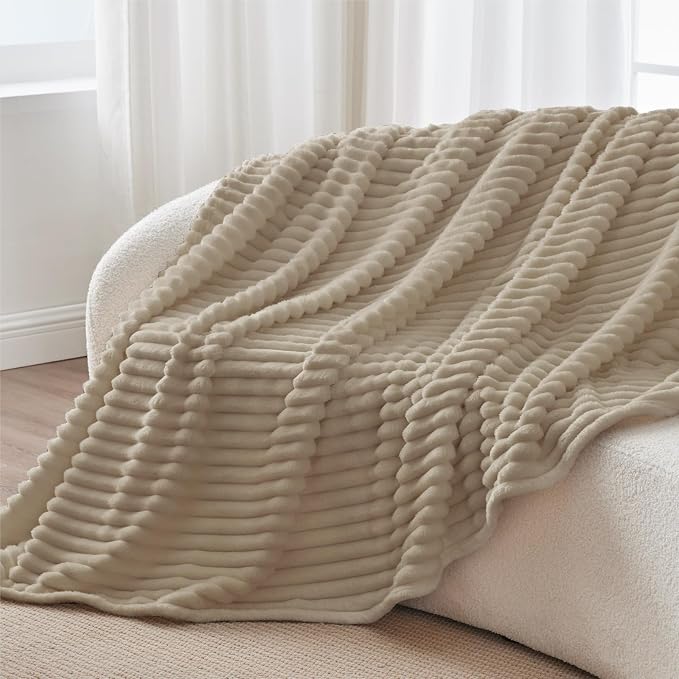 BEDELITE Twin Blanket for Couch & Bed, 300GSM Soft & Warm Fleece Blanket - Image 8