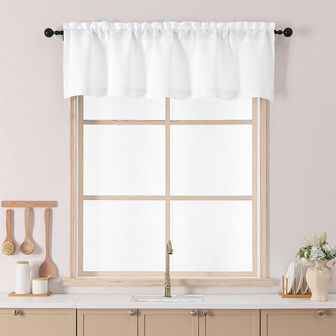 Chyhomenyc White Valance for Windows by Chyhomenyc