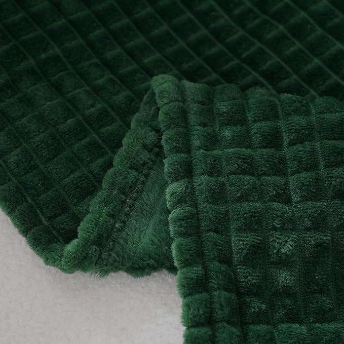 Puncuntex Flannel Fleece Throw Blanket Dark Green 60"×80", Super Soft Plush - Image 7