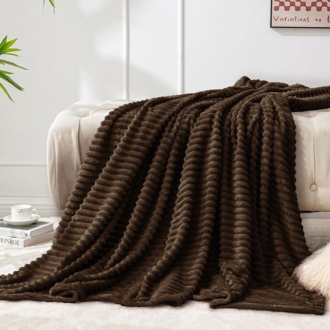 BEDELITE Fleece Throw Blanket for Couch – 3D Ribbed Jacquard Soft and Warm - Image 2