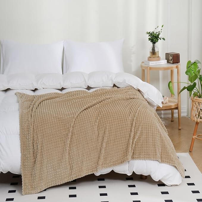 Khaki White Throw Blanket 50"×70" Decorations Fleece Super Soft Plush Fuzzy - Image 2