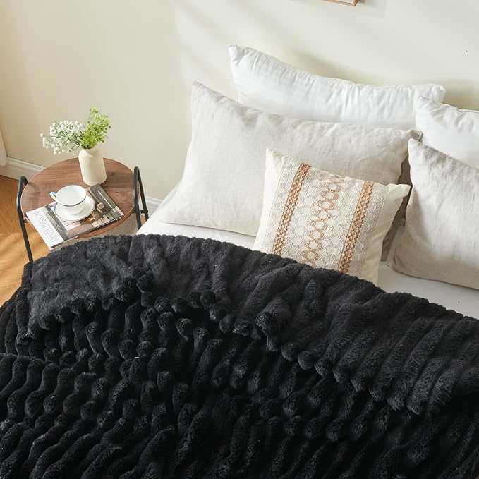 NEWCOSPLAY Super Soft Queen Blanket Black Premium Silky Flannel Fleece 3D - Image 9