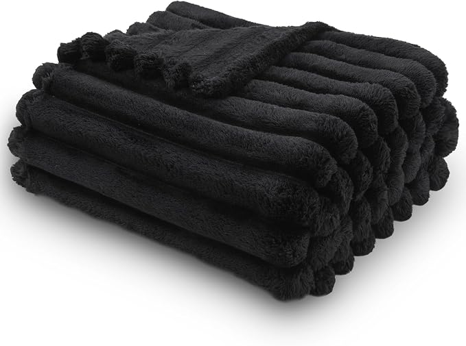 NEWCOSPLAY Super Soft Throw Blanket Black Premium Silky Flannel Fleece 3D - Image 2
