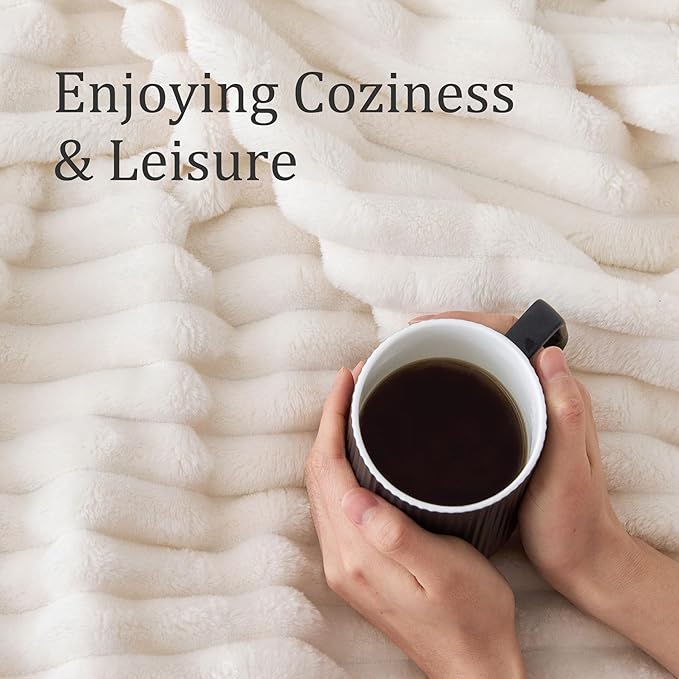 BEDELITE Full Size Blanket for Bed, 300GSM Soft & Warm Fleece Cream White - Image 5