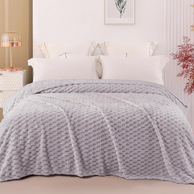 Exclusivo Mezcla Fleece Queen Blanket - Image 2