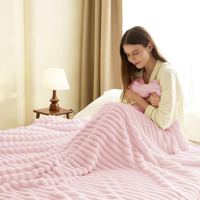 HIMEET Pink Ribbed Twin Blanket - Image 7
