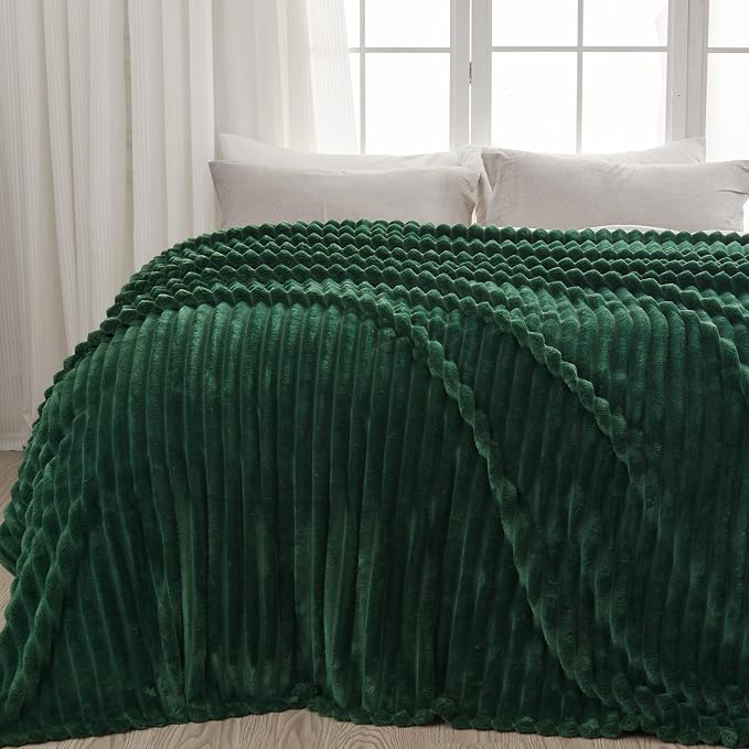 NEWCOSPLAY Super Soft Queen Blanket Dark Green Premium Silky Flannel Fleece 3D by NEWCOSPLAY