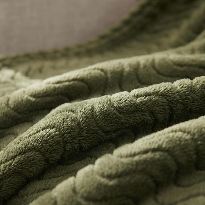 Exclusivo Mezcla King Blanket for Bed, Cozy Lightweight Fleece Blankets for All - Image 8