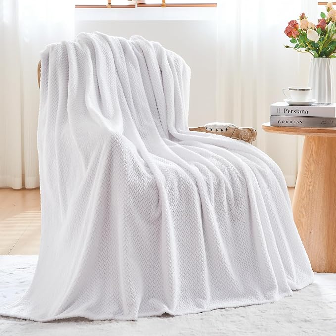 NEWCOSPLAY Super Soft King Blanket White Premium Silky Flannel Fleece Leaves - Image 7