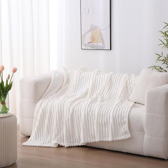 Cream White Fleece Throw Blanket 108”×90” - Image 5