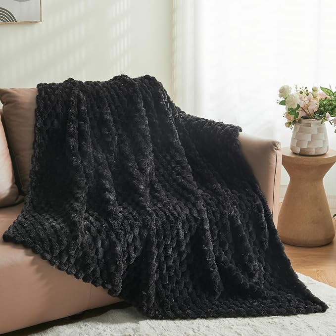 NEWCOSPLAY Super Soft Throw Blanket Black Premium Silky Flannel Fleece 3D - Image 9