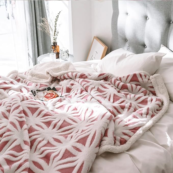 LOMAO Sherpa Fleece Blanket for Mom Cozy Soft Throw Blanket for Women Men - Image 6