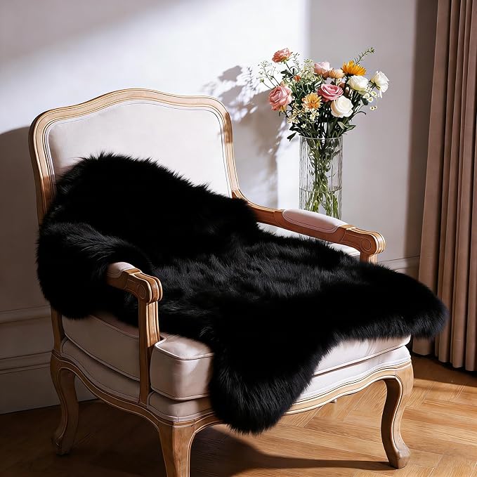 Ultra Soft Faux Fur Rug, Fluffy Shaggy 2 x 3 Ft Sheepskin Fur - Image 6