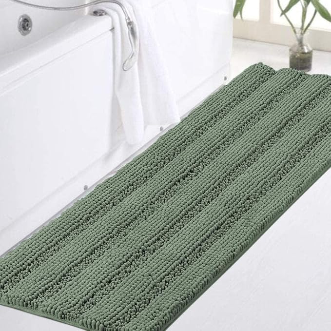 Turquoize Bath Mat, Plush Chenille, Machine Washable by Turquoize