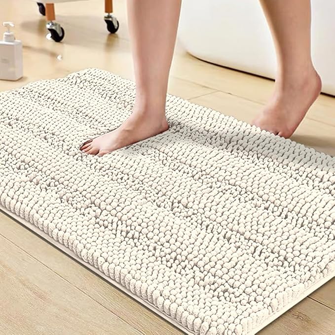 Turquoize Luxury Chenille Bath Rug by Turquoize