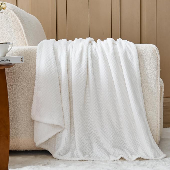 NEWCOSPLAY Super Soft King Blanket White Premium Silky Flannel Fleece Leaves - Image 9