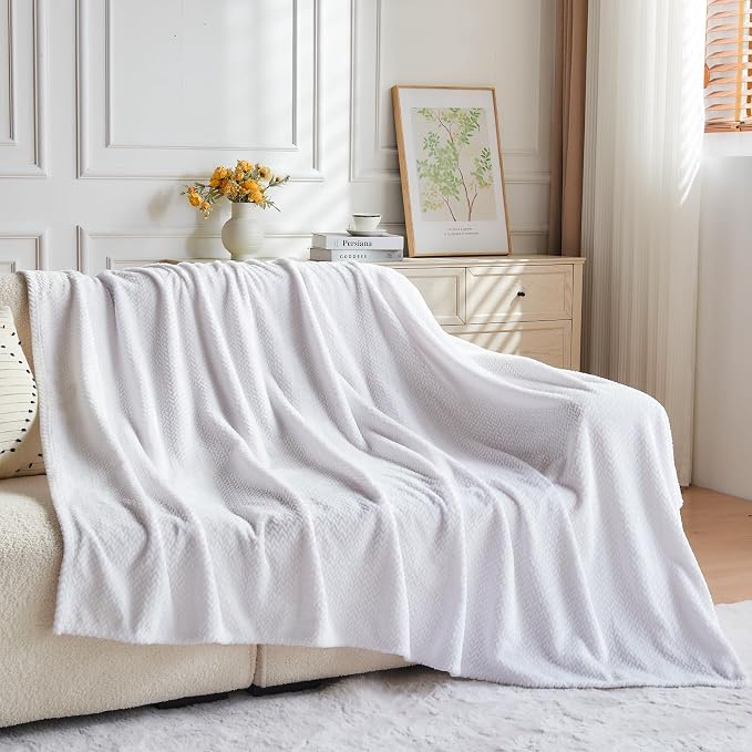 NEWCOSPLAY Super Soft Throw Blanket White Premium Silky Flannel Fleece Leaves - Image 8