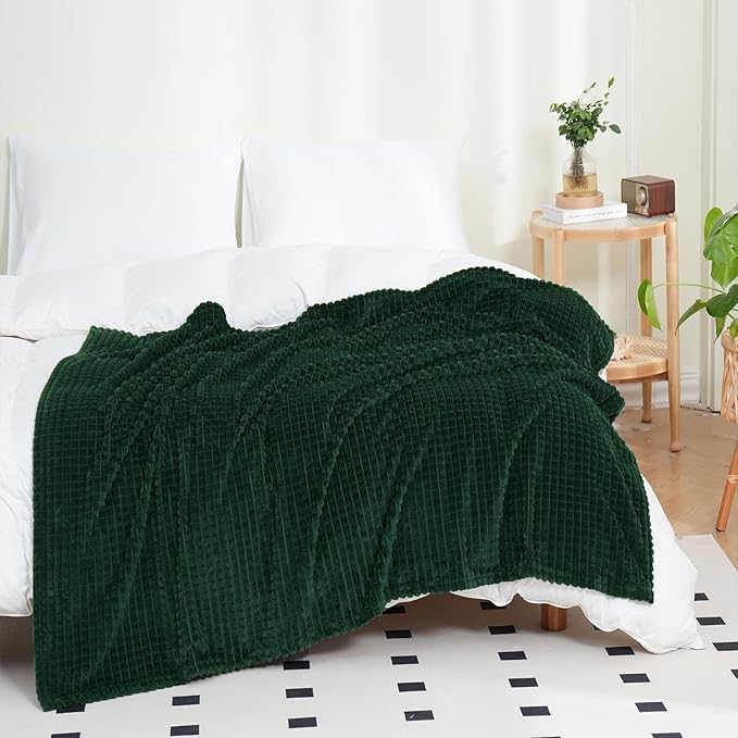 Puncuntex Flannel Fleece Throw Blanket Dark Green 90"×90", Super Soft Plush by Puncuntex