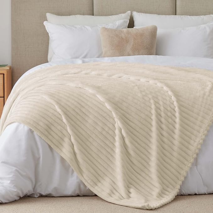 BEDELITE Blankets Queen Size for Bed, 300GSM Soft & Warm Fleece Blanket - Image 7