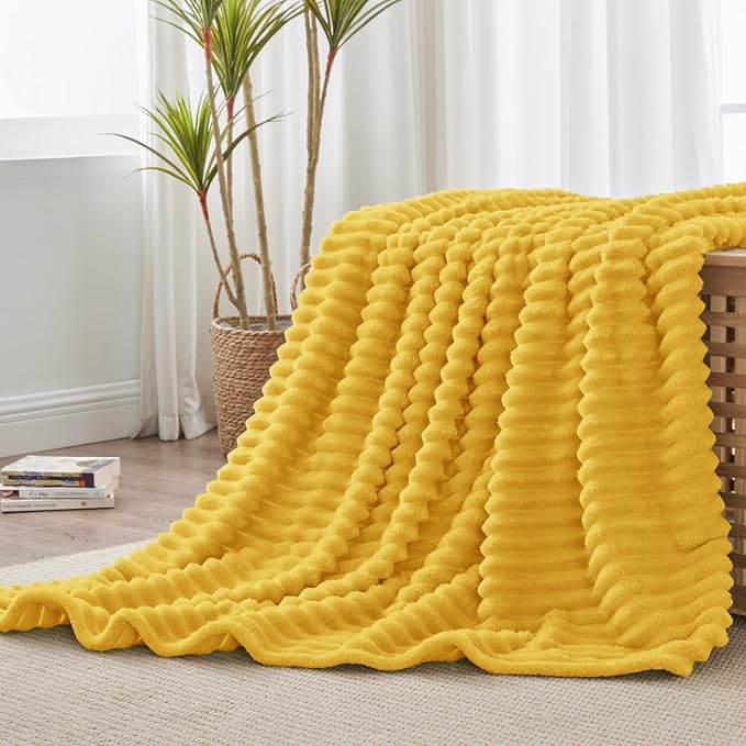 BEDELITE Fleece Throw Blanket for Couch - Image 7