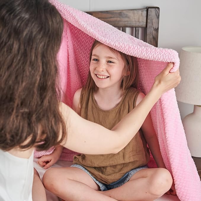 NEWCOSPLAY Super Soft Twin Blanket Pink Premium Silky Flannel Fleece Leaves - Image 3