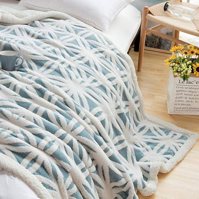 LOMAO Sherpa Fleece Blanket for Mom Cozy Soft Throw Blanket for Women Men - Image 6