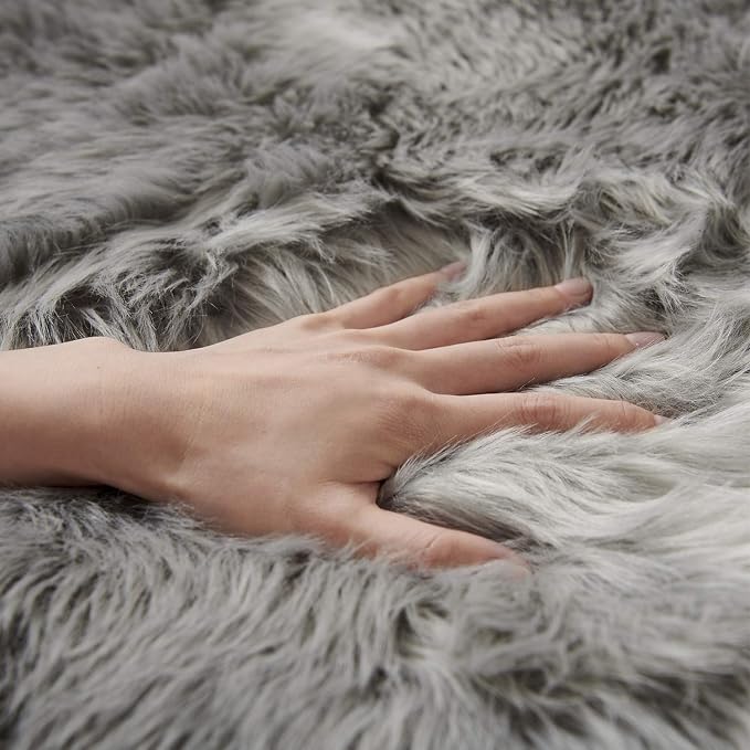 SERISSA Ultra Soft Fluffy Rug Grey Faux Sheepskin Fur Area Rug Shaggy Couch - Image 4