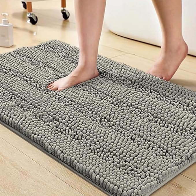 Turquoize Chenille Bath Mat by Turquoize