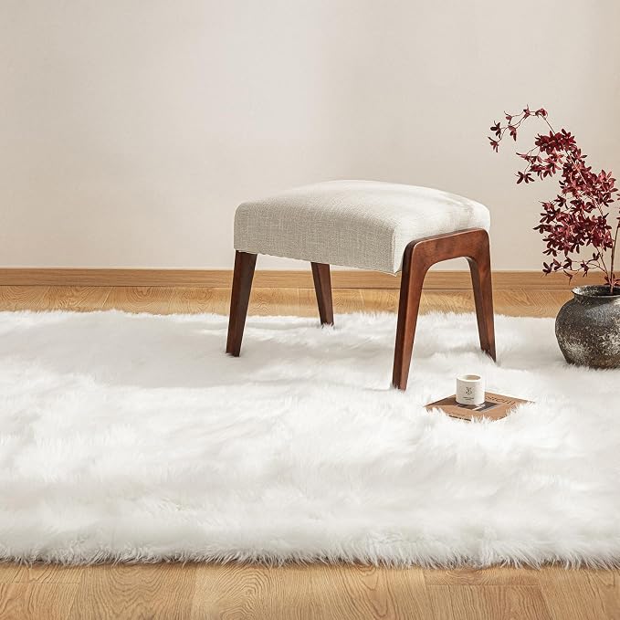 Ashler faux fur rug, Fluffy Shaggy Area Rug Ultra Soft 4 x 4 Feet Square Fur - Image 4