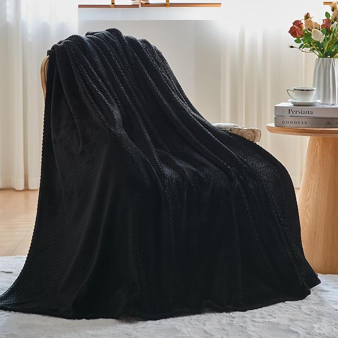 NEWCOSPLAY Super Soft King Blanket Black Premium Silky Flannel Fleece Leaves - Image 7