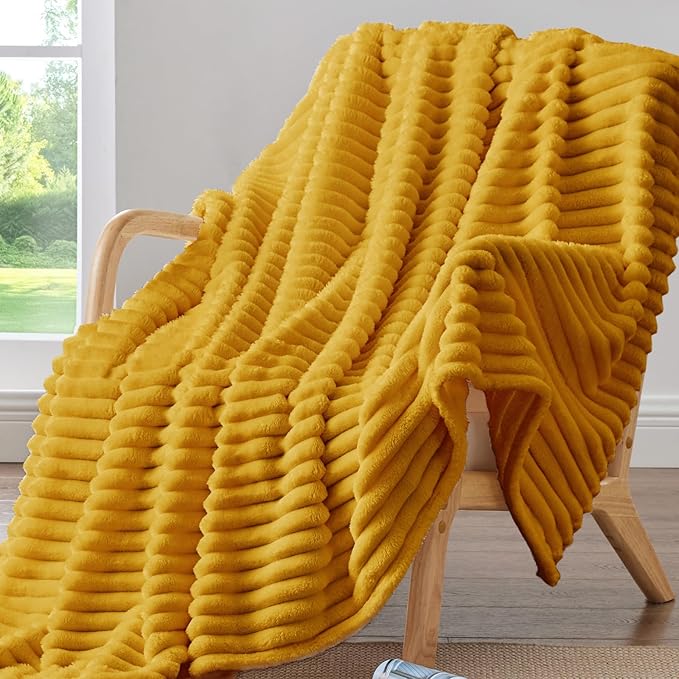BEDELITE Twin Blanket for Couch & Bed, 300GSM Soft & Warm Fleece Blanket - Image 2