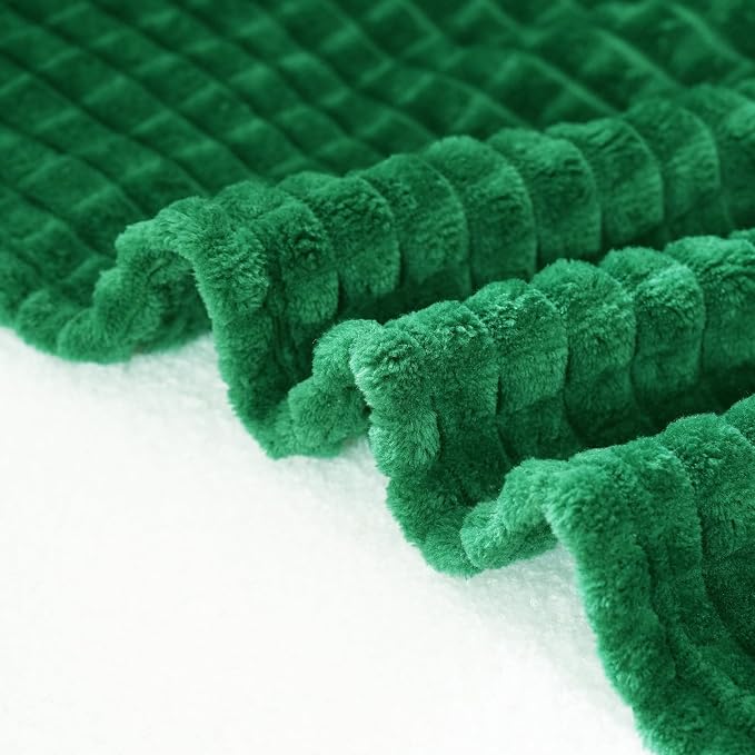 Puncuntex Flannel Fleece Throw Blanket Classic Green 90"×90", Super Soft Plush - Image 3