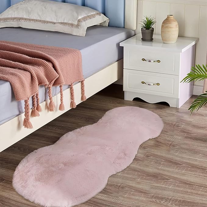 Latepis 2x4 Light Pink Faux Rabbit Rugs - Image 2