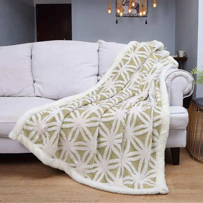 LOMAO Sherpa Fleece Blanket Fuzzy Soft Throw Blanket Dual Sided Blanket - Image 6