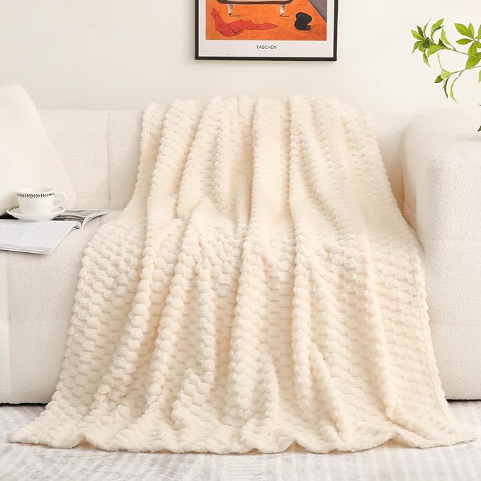 Puncuntex Cream White Throw Blanket 108"×90" inches Fuzzy 3D Jacquard - Image 4