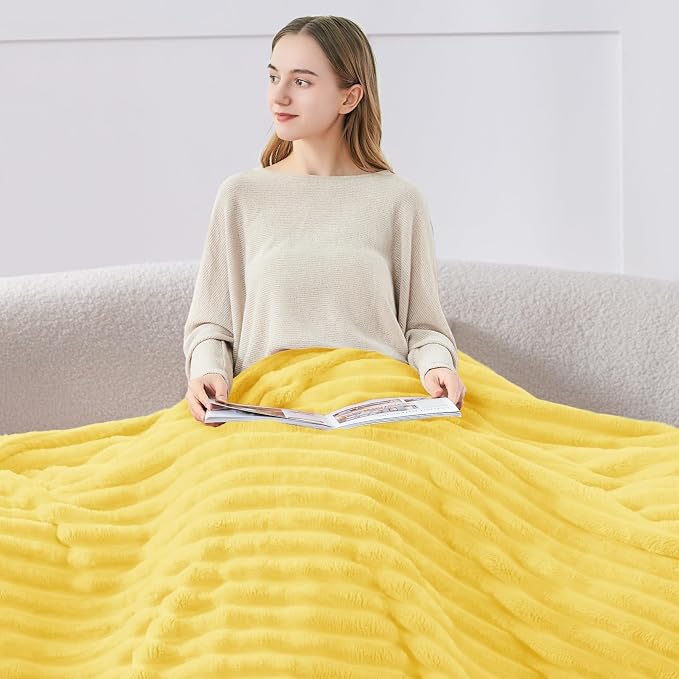 BEDELITE Twin Blanket for Couch & Bed, 300GSM Soft & Warm Fleece Blanket - Image 3