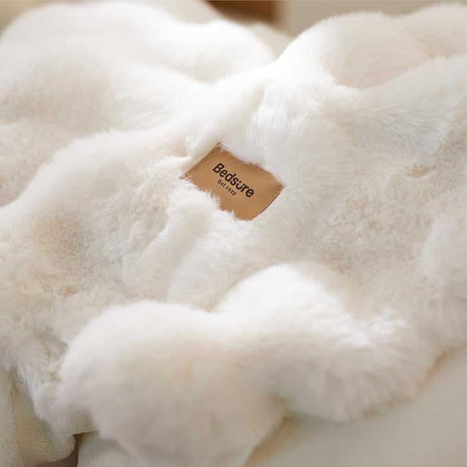 Bedsure GentleSoft Faux Fur Throw XL Blanket, Fluffy Fuzzy Large Throw Blanket - Image 8