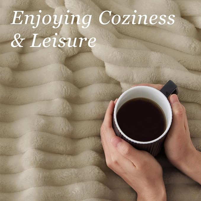 BEDELITE Fleece Throw Blanket for Couch - Image 4
