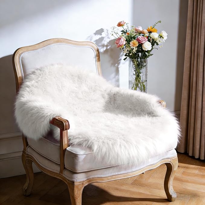 Ultra Soft Faux Fur Rug, Fluffy Shaggy 3ft Round Area Rug - Image 6
