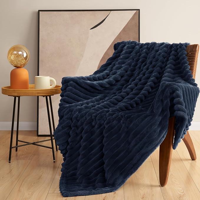 HIMEET Navy Blue Ribbed King Size Blanket - Image 9