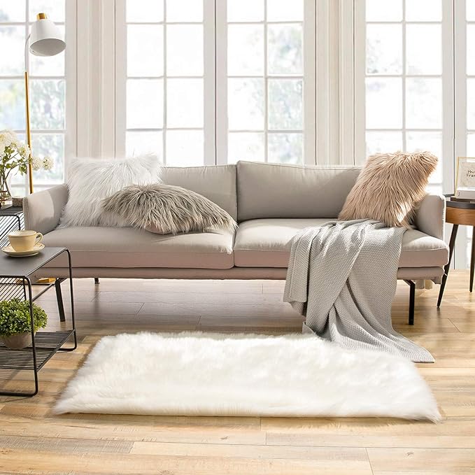 Ashler Faux Fur Rug by AshlerHomeDeco