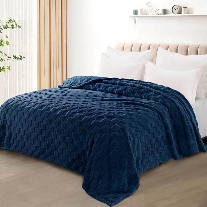Exclusivo Mezcla King Size Flannel Fleece Blanket, Super Soft and Warm - Image 2