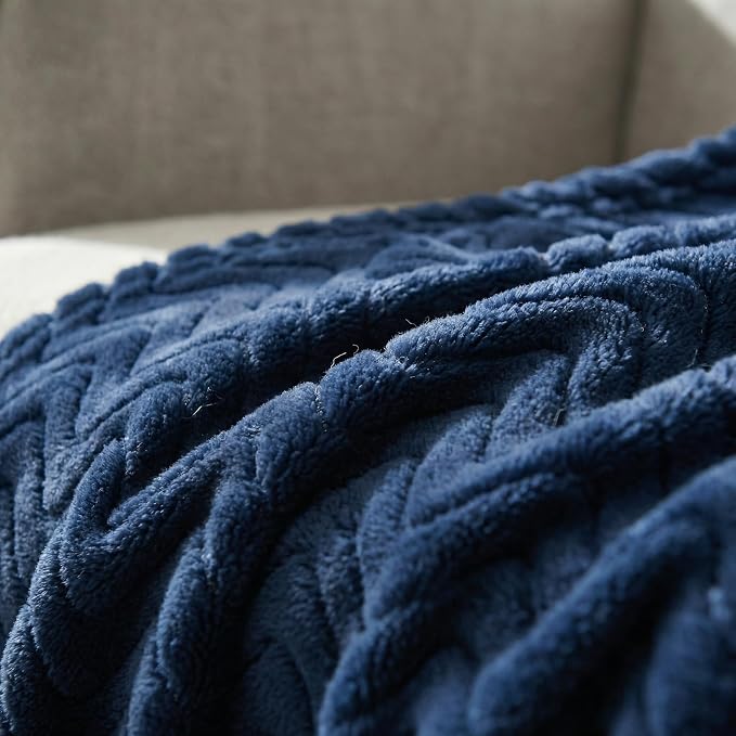 Exclusivo Mezcla Twin Blanket for Bed, Cozy Lightweight Fleece Blankets for All - Image 8