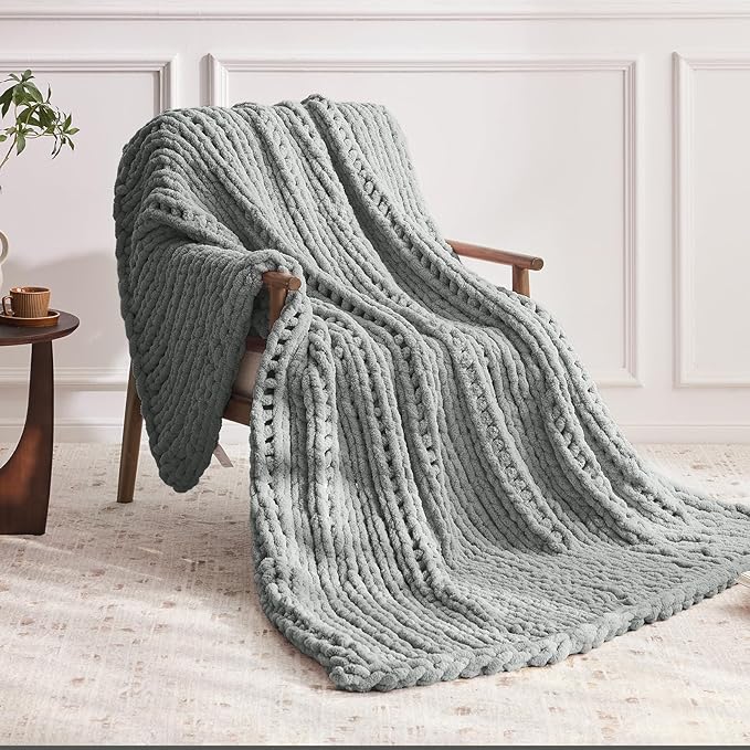 Negwoo Chunky Knit Throw Blanket, Handmade Light Grey Crochet Big Thick Blanket - Image 2