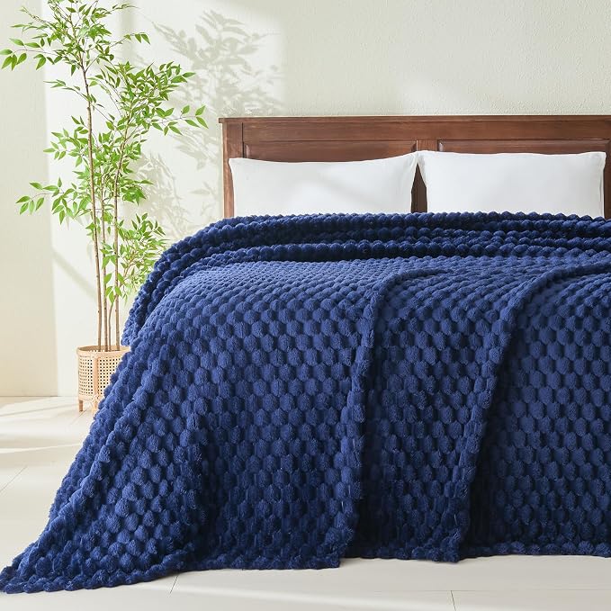 NEWCOSPLAY Super Soft King Blanket Dark Navy Premium Silky Flannel Fleece 3D - Image 2
