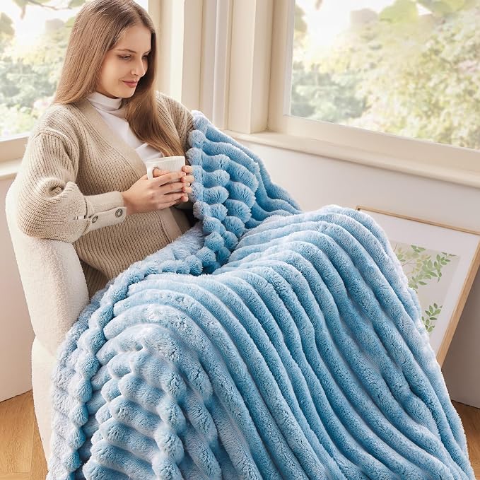 NEWCOSPLAY Super Soft Throw Blanket Blue Premium Silky Flannel Fleece 3D Ribbed - Image 2